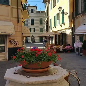 La Merlettaia , Rapallo Italia